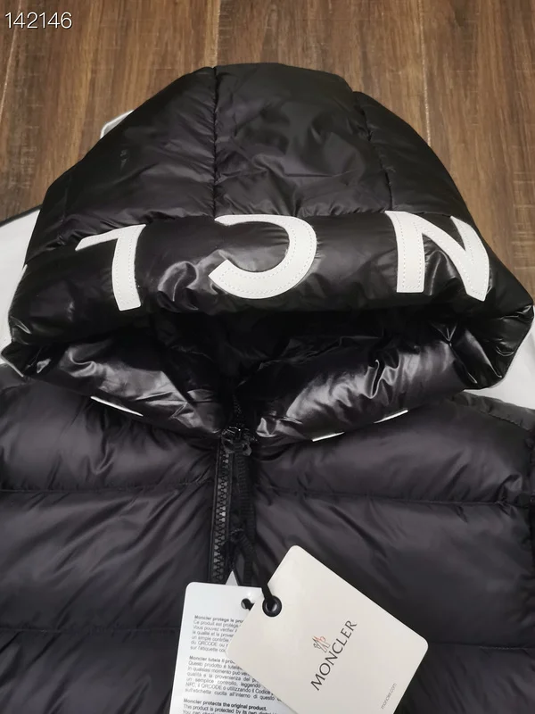 Moncler sz1-5 26yr230 (9)